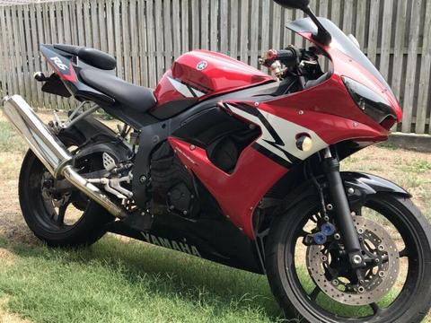 2003 Yamaha R6 Tail Tidy, Smoked screen, Staintune Exhaust