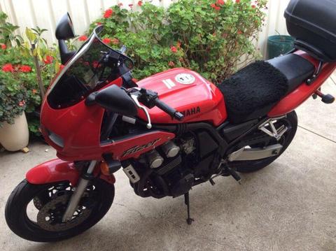 Motorcycle Yamaha Fazer 600cc