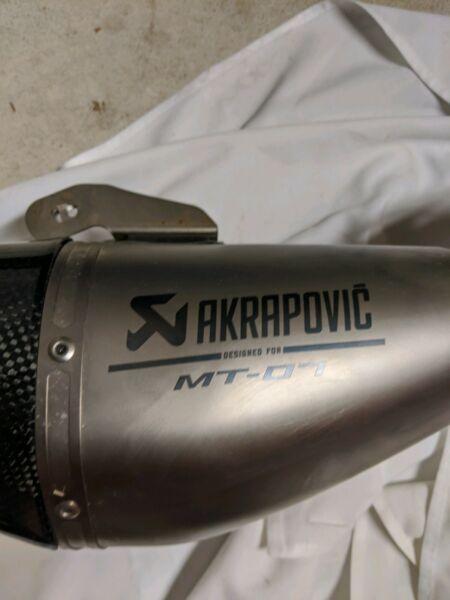 Akrapovic titanium racing exhaust MT07