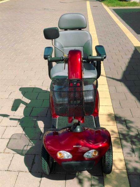 mobility scooter ( gopher) in excellent condition, shoprider