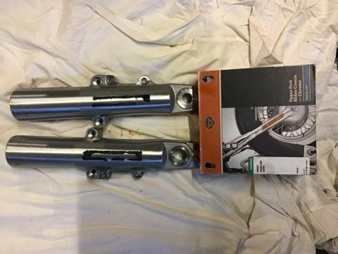 Harley-Davidson Street Glide Forks and Upper Fork Covers