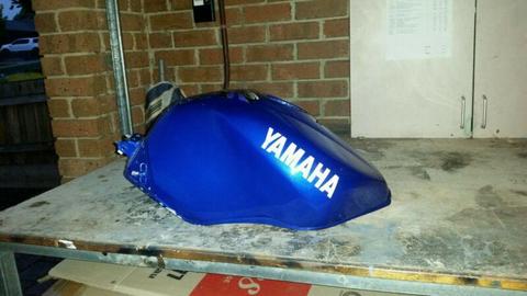 Yamaha YZF R6 600 99-02 fuel tank
