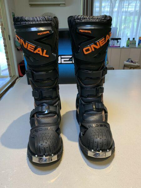 Oneal Rider Motocross Boots and Motocross Socks