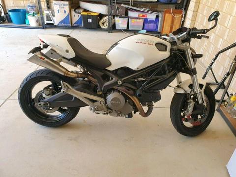 2013 Ducati Monster 659 ABS with Gear