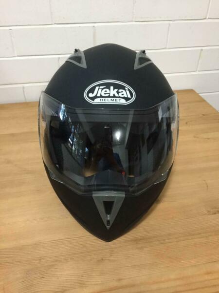 Jiekai Flip Up / Face Modular Dual Visor Motorcycle Helmet Size Medium