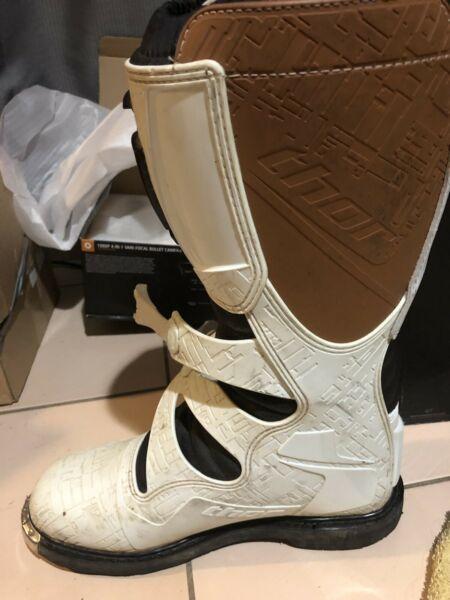 Men's Thor boots and riding gear