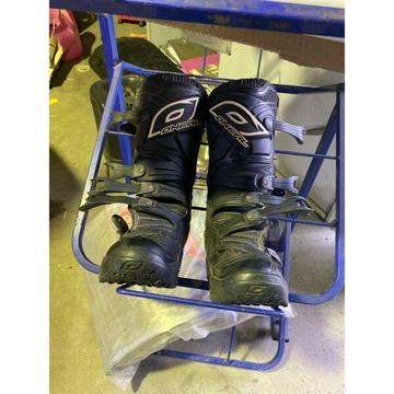 oneal motorcross boots size 7