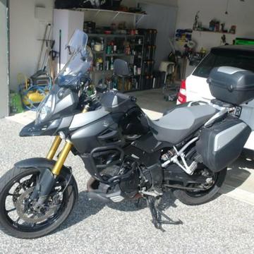 SUZUKI VSTROM 1000 ABS 2015 (current model) with many extras