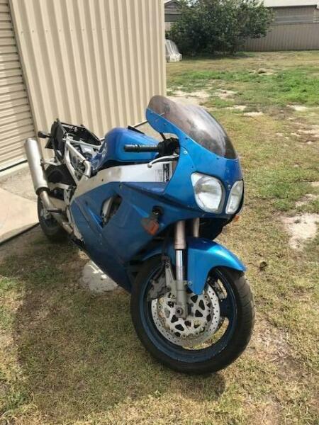 Yamaha YZF750R EXUP project track or spares, selling complete only