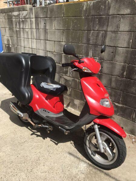 Delivery scooter for sale