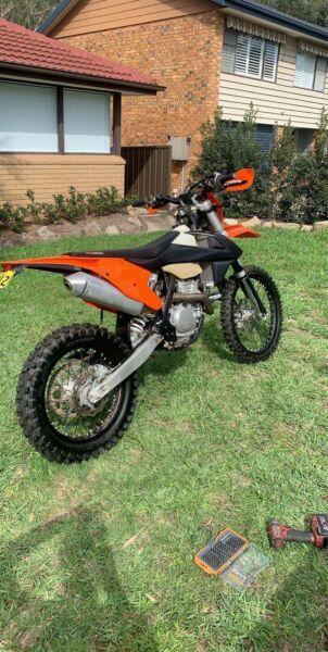 KTM 350EXC-F 2017 (low km/s, immaculate condition)