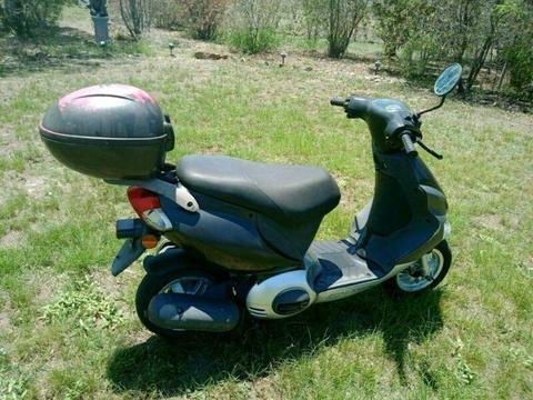 100 CC SCOOTER MOPED