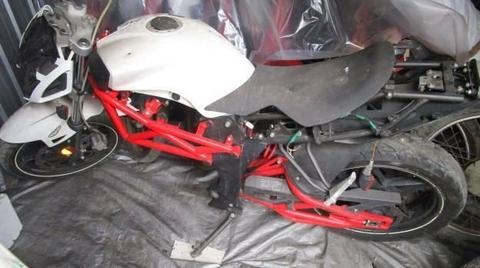 Megelli 250cc motorbike rolling chassis good wheels and forks