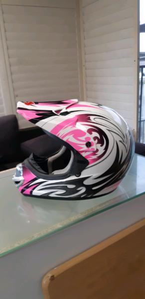 Small motorcycle helmet