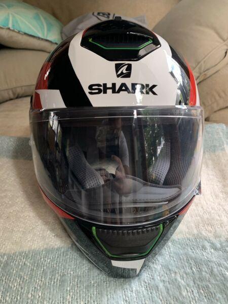 Shark skwal small helmet