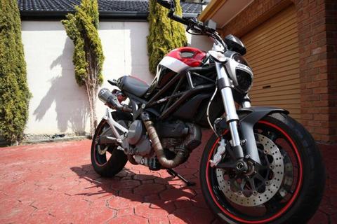 Ducati monster 659 (LAMS) Motorcycle