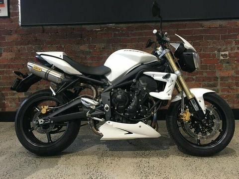 2011 Triumph Street Triple 675 Road Bike 675cc