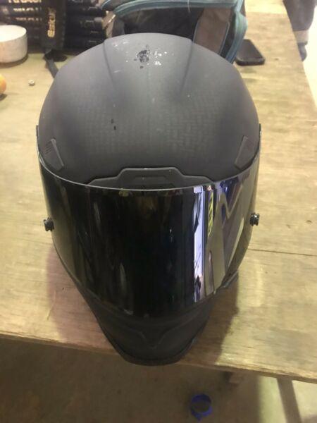 Xxl icon airframe carbon fibre helmet