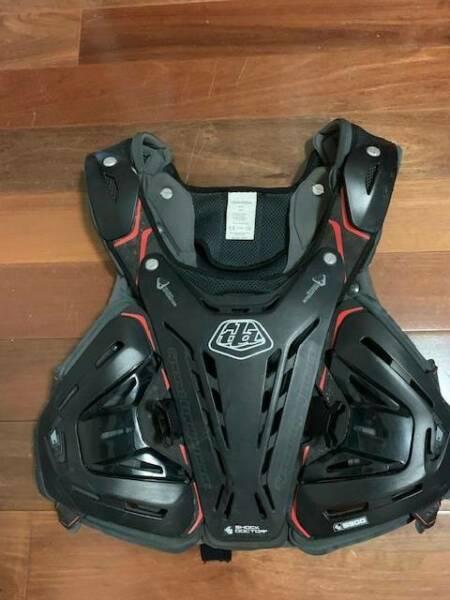 TLD CHEST PROTECTOR