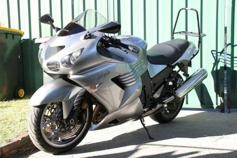 Kawasaki Ninja ZX14 Motorcycle