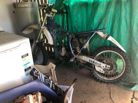Yz 125******1995 model. I had as a project looking for offers
