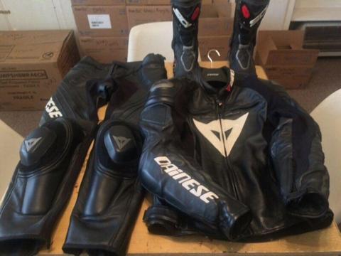 Almost new dainese gear