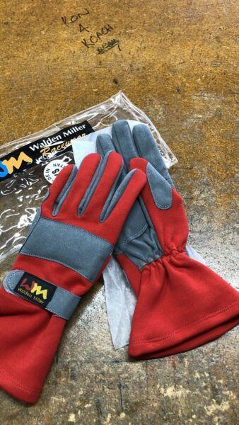Go Kart gloves in Red size XS
