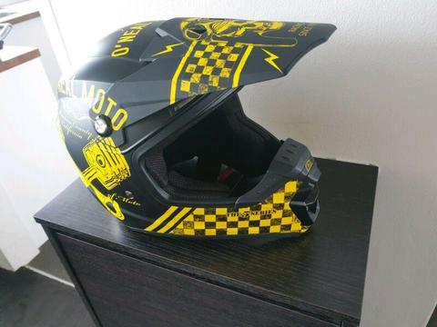 Oneal 5 series XL Motorcycle Helmet