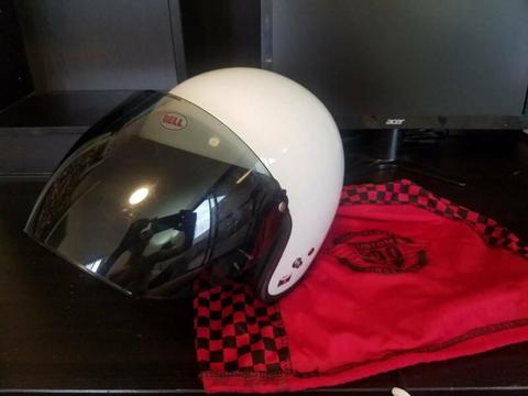 Bell Motorcycle Helmet in Excellent condition as hardly used