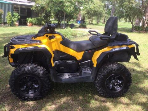 Quad can-am outlander max xt 650