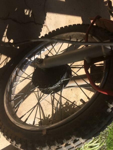 HONDA CT 110 CT110 1992 POSTIE FRONT WHEEL TYRE AND OUTER BRAKE HUB ON