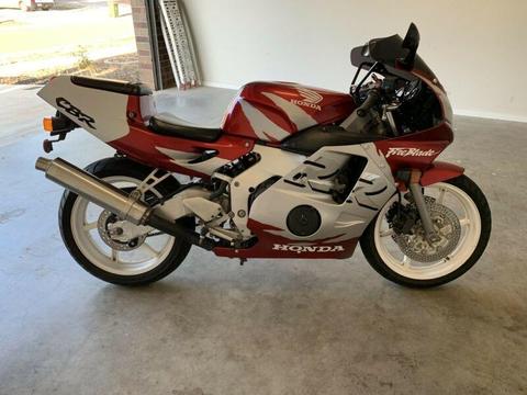CBR250RR MC22 IMMACULATE CONDITION