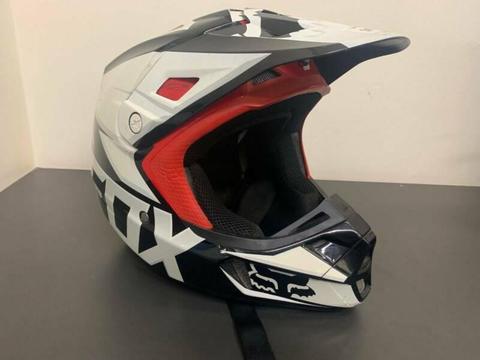 186912 FOX V2 Motorcycle Helmet