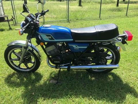 1977 Yamaha RD400 motorcycle