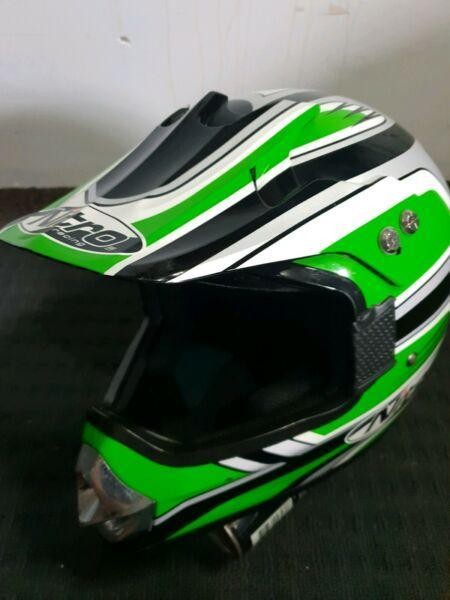 Nitro mx 402 racing helmet