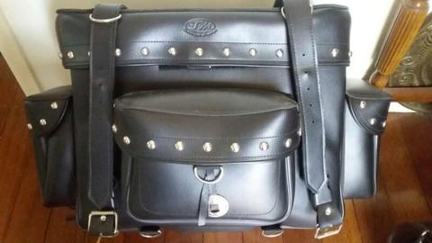 Leather motorcycle luggage saddle bags