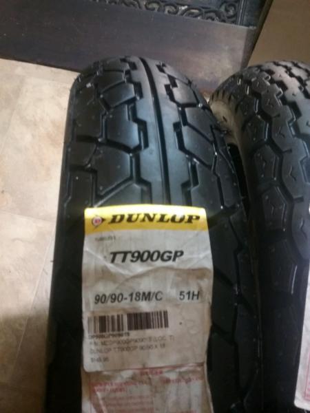 New dunlop Front and rear motorcycle tubeless tires $250