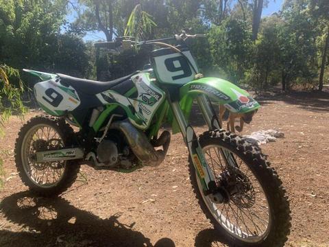 2001 kx 250. Fully rebuilt top and bottom end