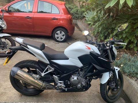 Honda CB300 with low kms