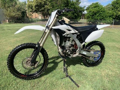 2013 YZF250 -24hrs since new!