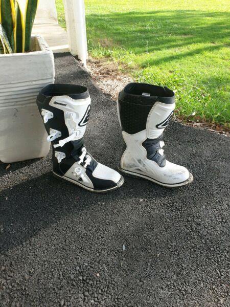 Answer motorcross riding boots