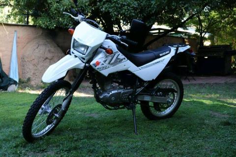 Suzuki Dr200