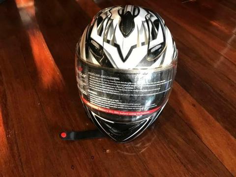 motor cycle helmet
