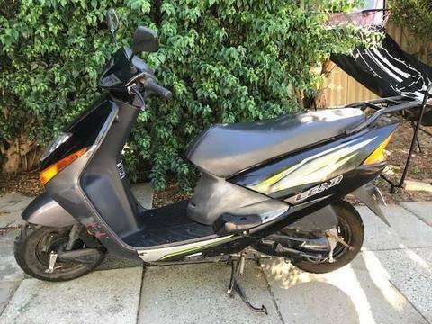 Honda Lead Scooter/Moped 100c
