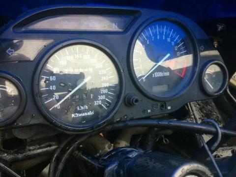Kawasaki ZX600 ZX 600 1993 Instrument Cluster / Speedometer / Speedo
