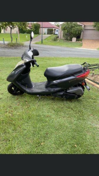 Scooter,moped- Yamaha 125cc