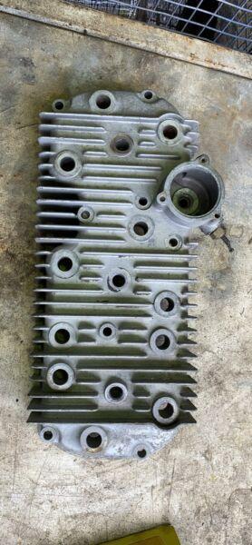 Suzuki GT750 cylinder head