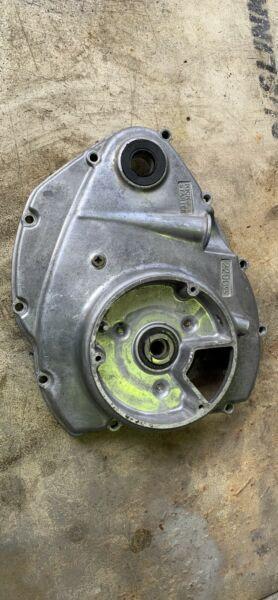 Suzuki GT750 gear side cover