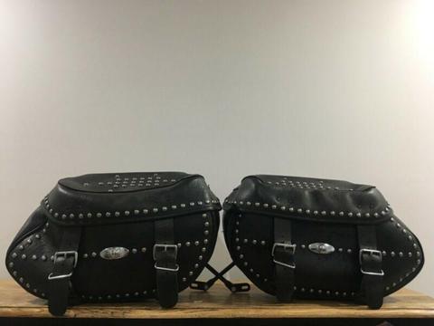 Harley Davidson Heritage Softail Saddlebags - pair