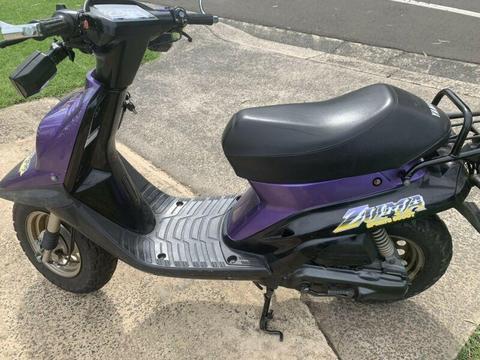 Yamaha zuma 50 cc scooter